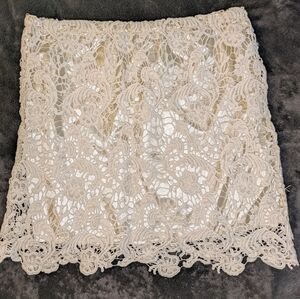 Body Central Cream Lace Mini Skirt